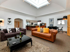 Pass the Keys Beautiful 3 bedroom apartment